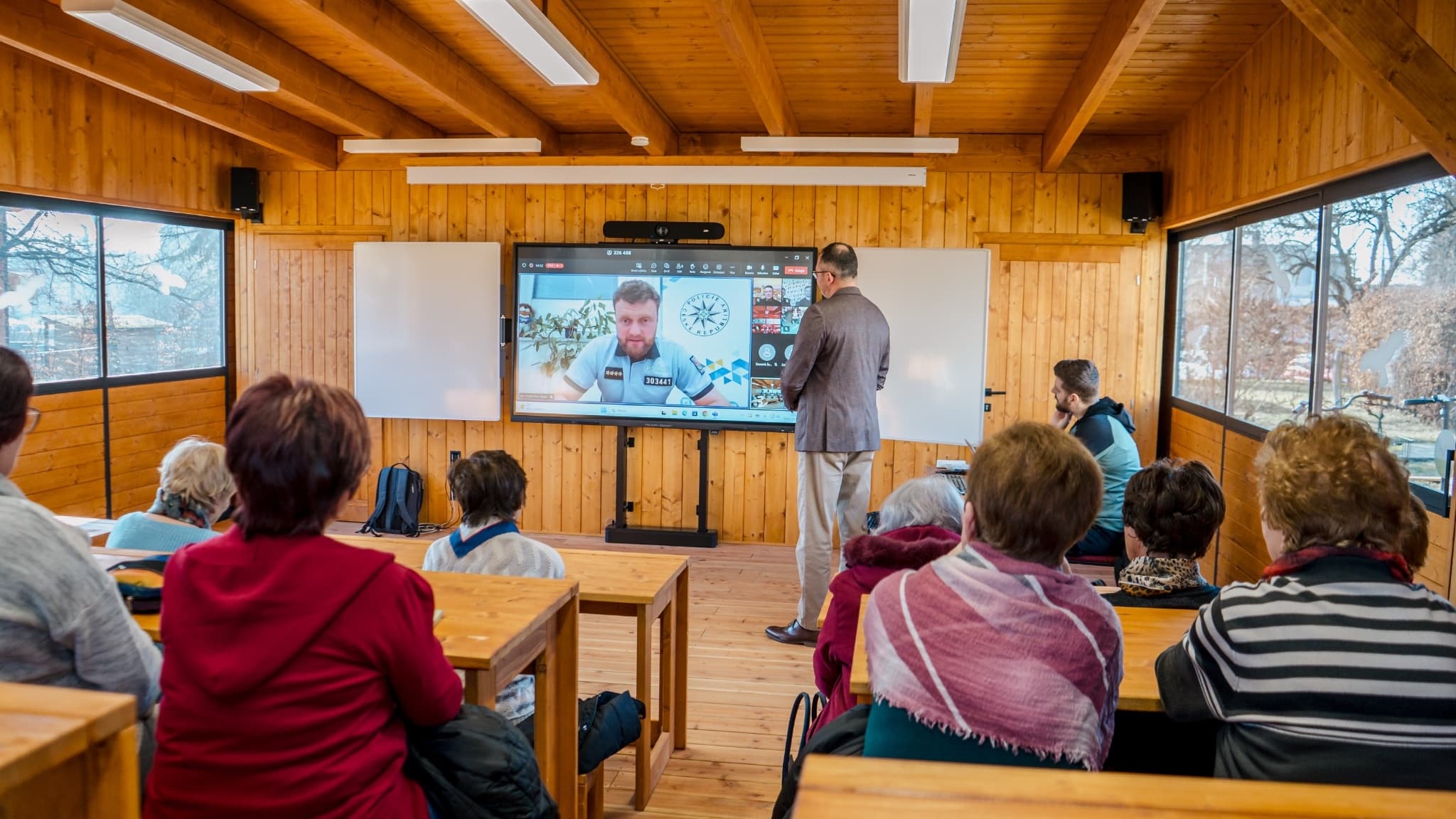 Společné sledování živého programu ARCHIMEDES